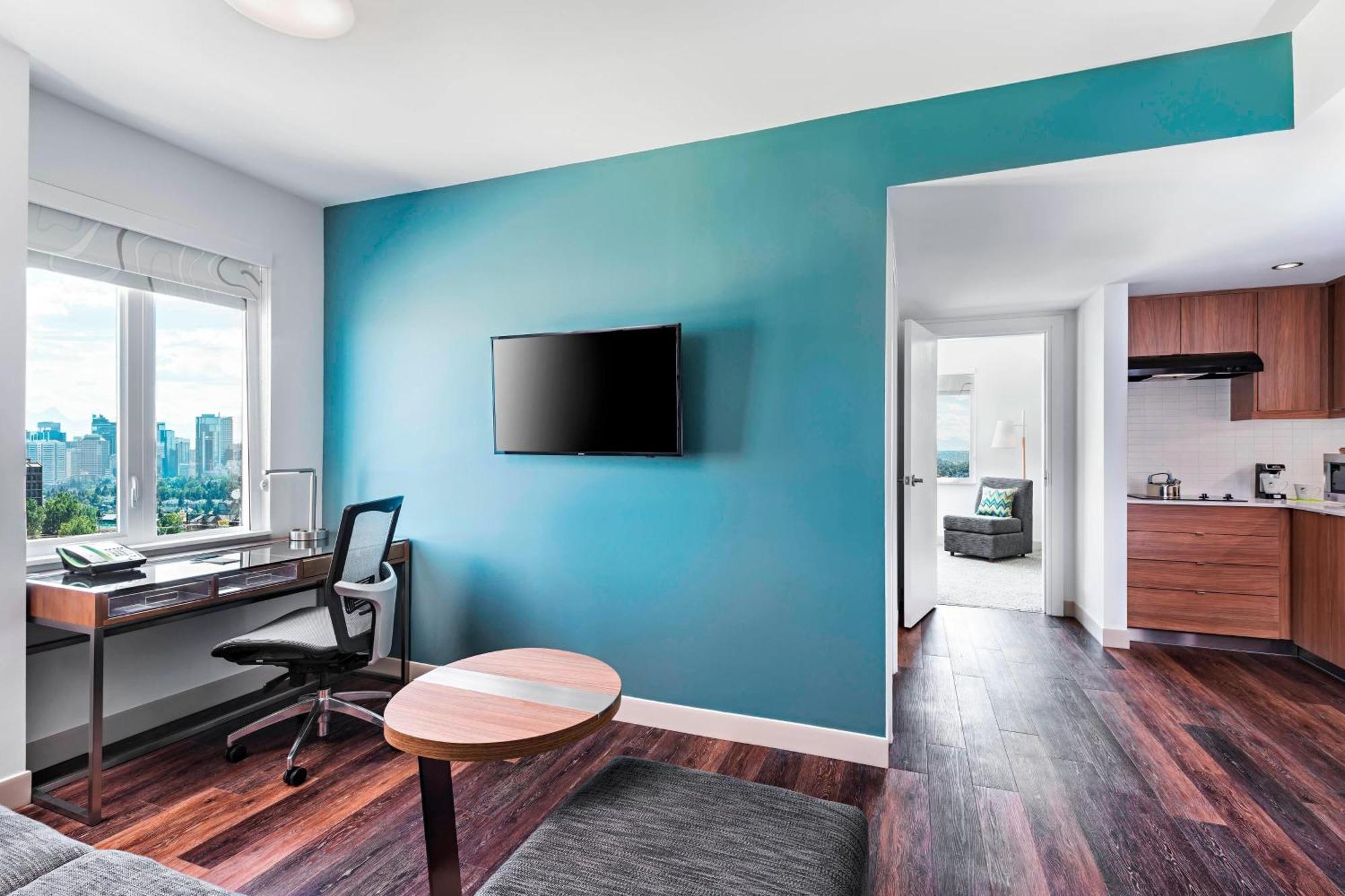 HOTEL ELEMENT CALGARY AIRPORT | ⋆⋆⋆ | CANADA | SEASON DEALS FROM $92